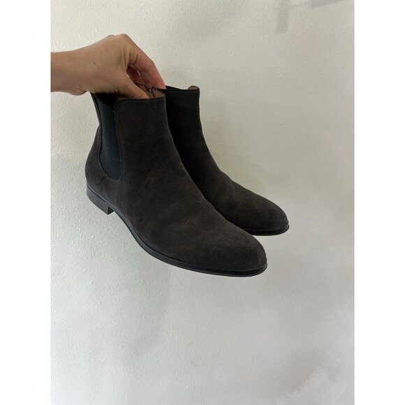 Hugo Boss Made in ITALY Black Suede Leather Mens Chelsea Boots 8.5 Pull On Zip - Picture 1 of 6